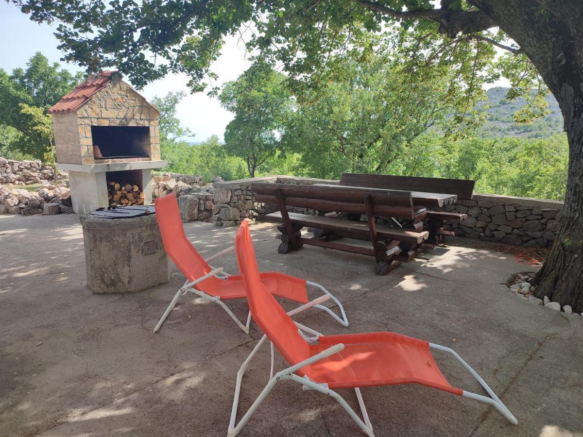 Holiday Home Lucija "" Private House With Pool "" ยาบลานัก ภายนอก รูปภาพ